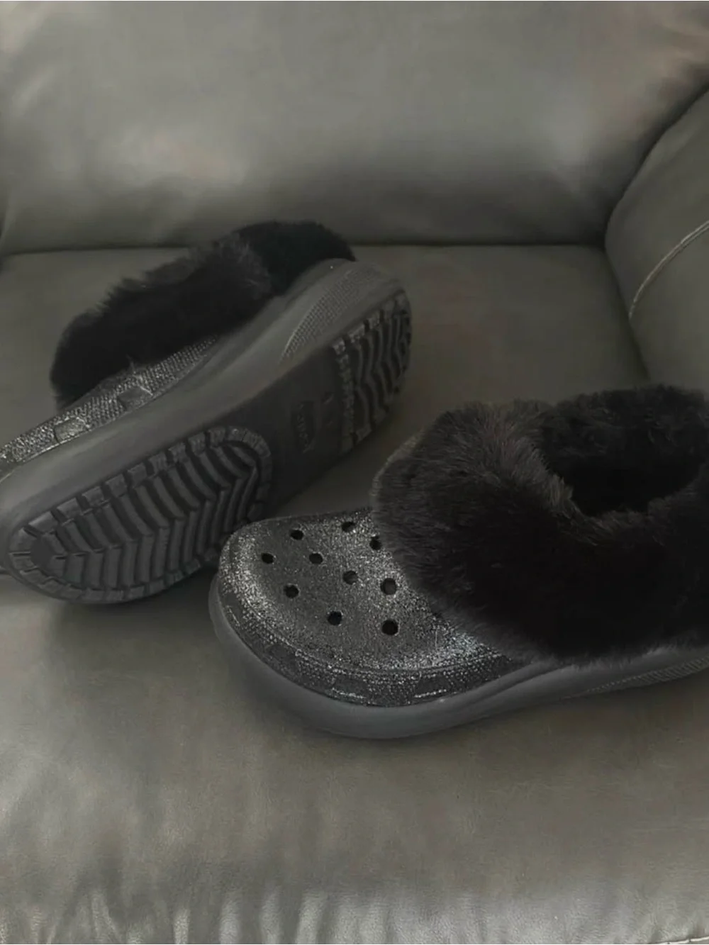 CROCS Black Glitter Faux Fur Lined Clogs - Picture 2 of 2